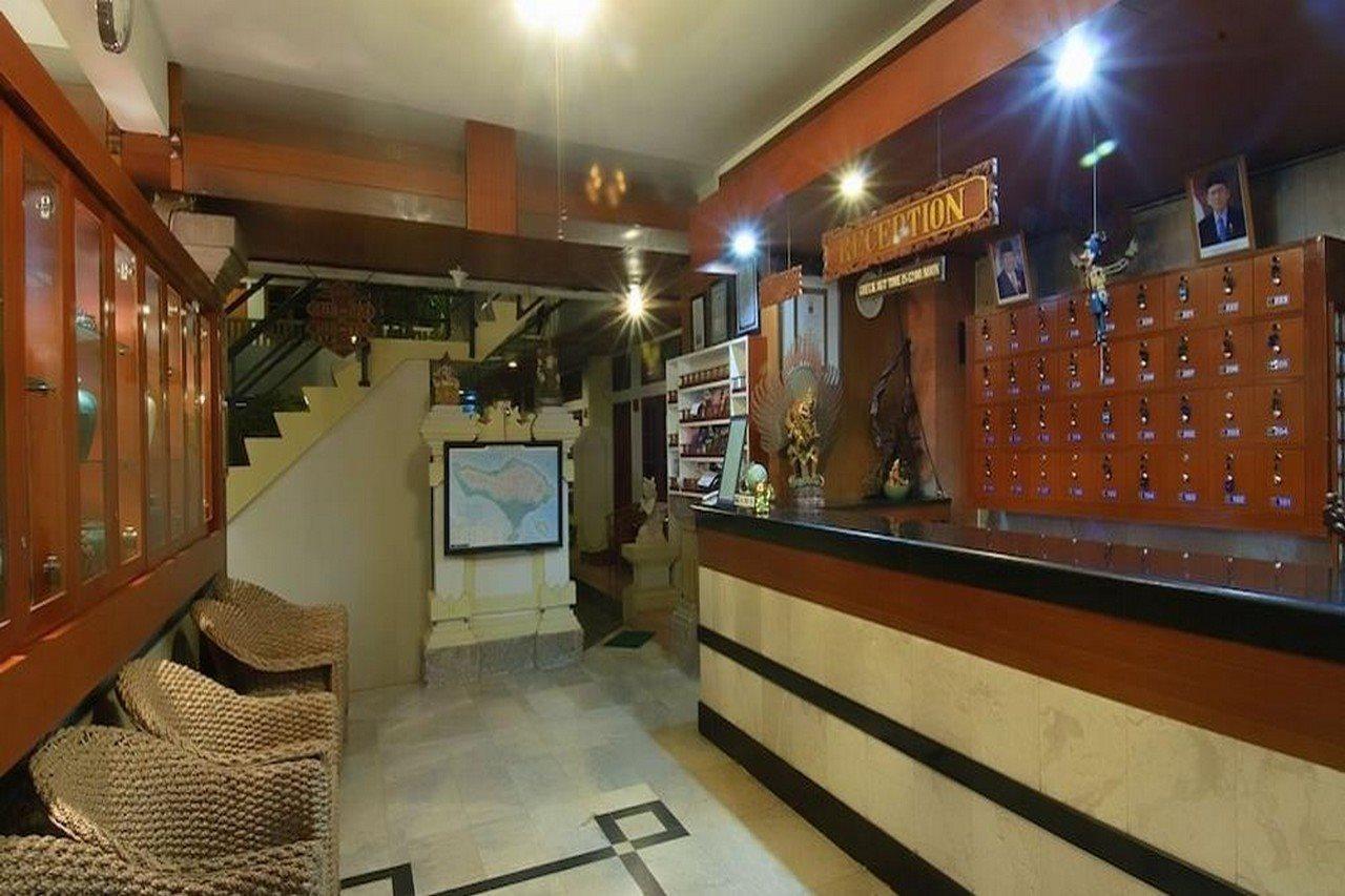 Rosani Hotel Kuta Lombok Exteriör bild
