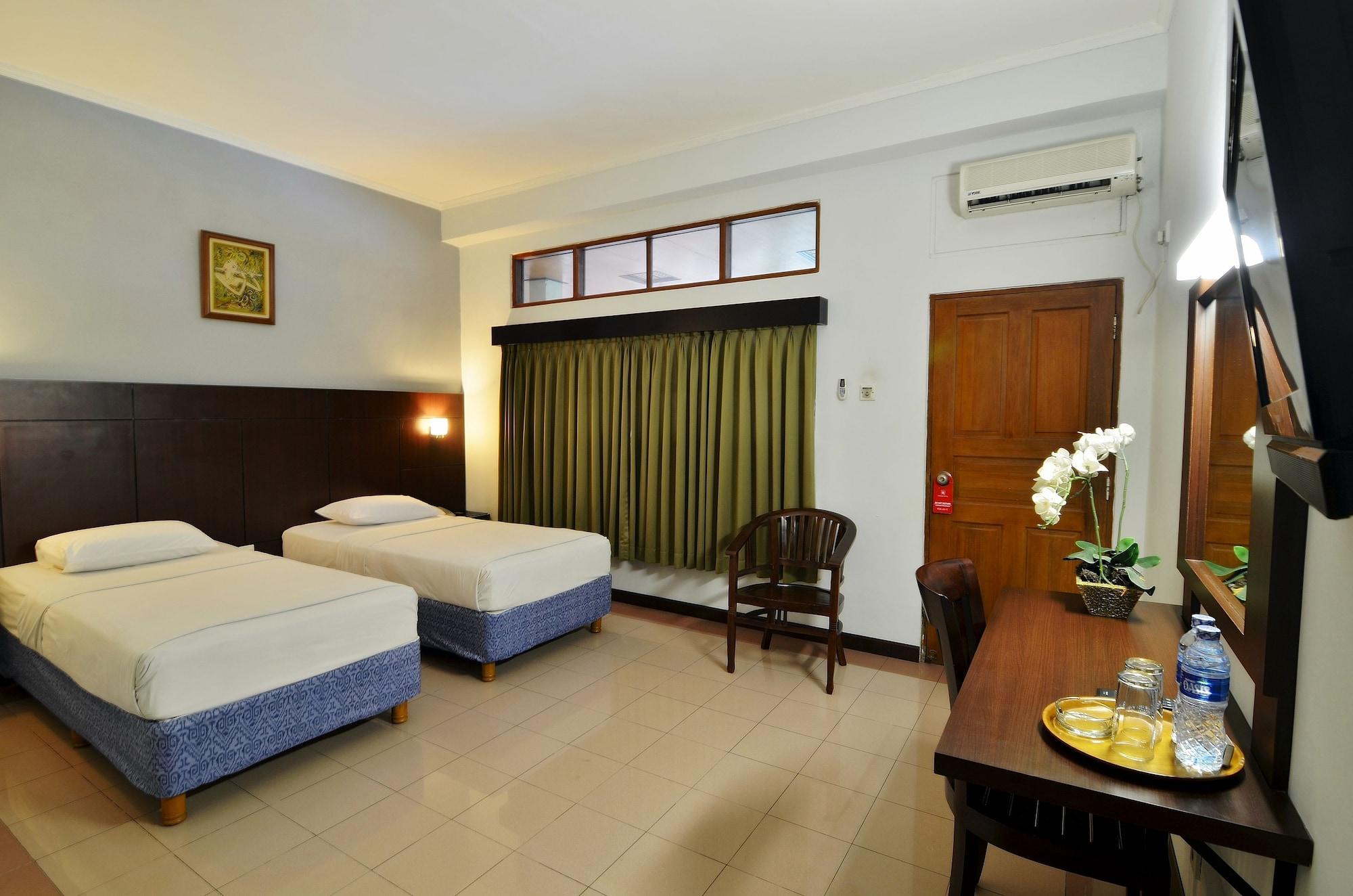Rosani Hotel Kuta Lombok Exteriör bild