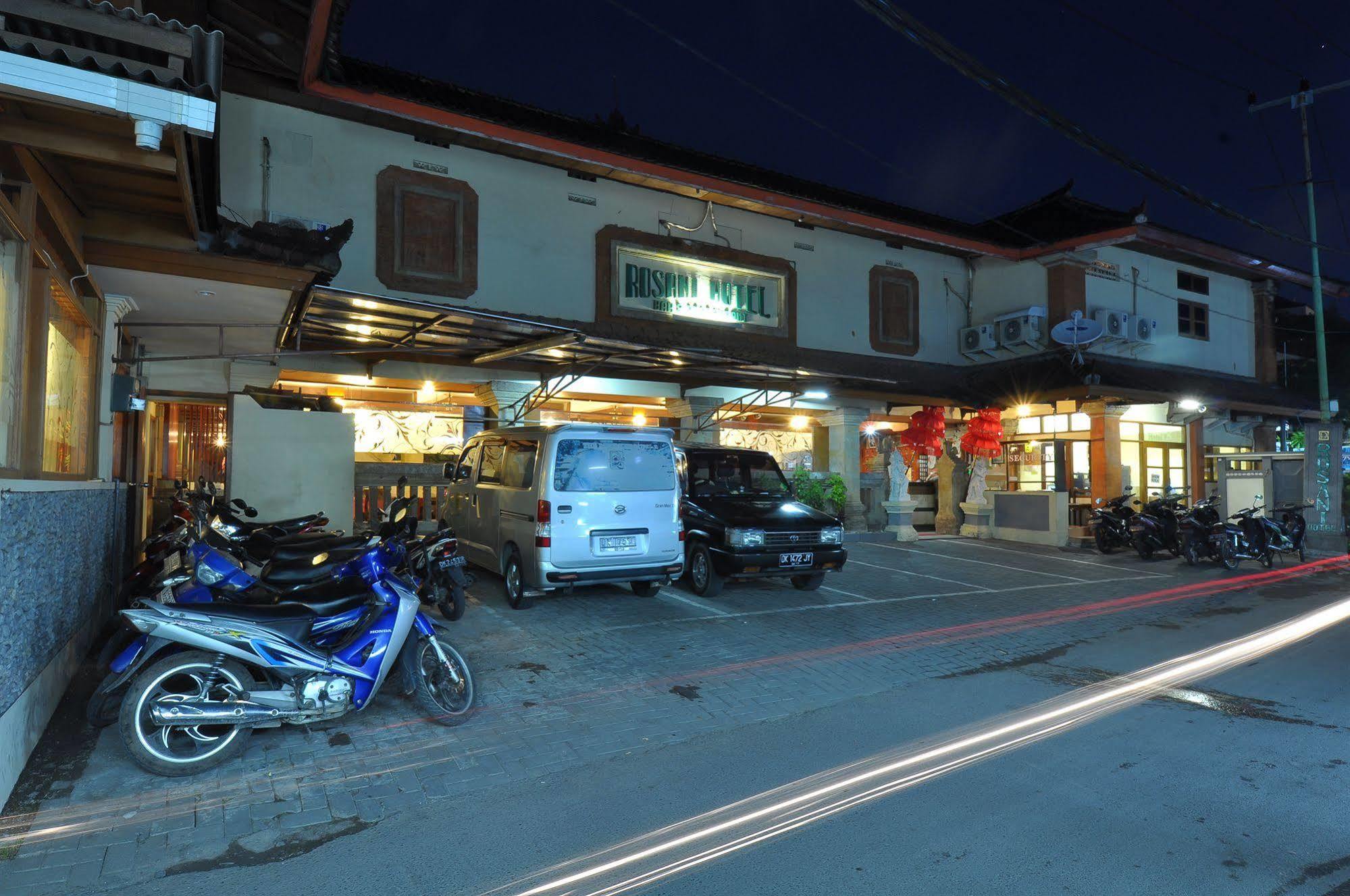 Rosani Hotel Kuta Lombok Exteriör bild